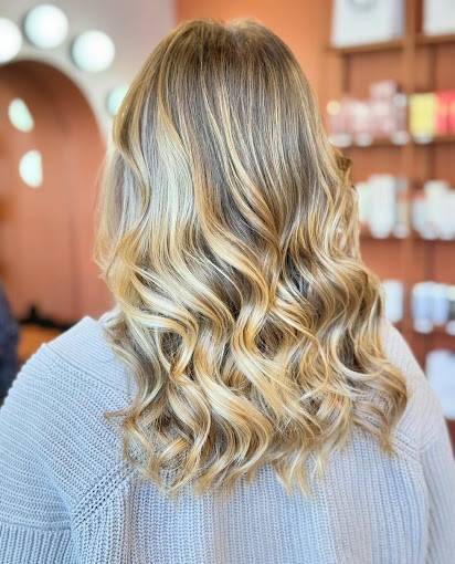 Coupe, brushing, coloration, balayage, mèches… Offrez le meilleur à vos cheveux en Meurthe-et-Moselle !